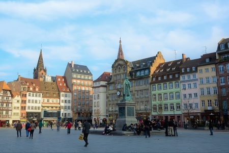 سفر به قلب تاریخی و فرهنگی اروپا : راهنمای سفر به استراسبورگ